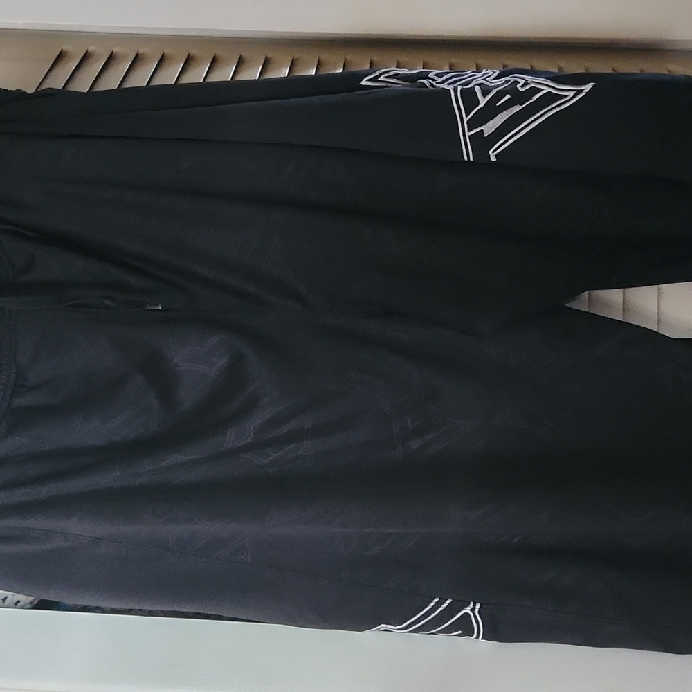 Tap Out gym shorts